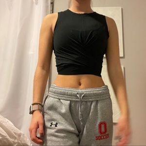 Black lululemon tank